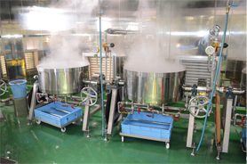 丁寧に素早く炊き込み